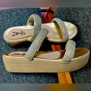 Women's Glamorous Outdoor Sandal, Iridescent Rhinestone Decoration